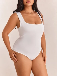 CovetEZ Plus Size Women's Basic Casual Daily Solid Color Round Neck White Tank Top, Spring/Summer - White - View 3