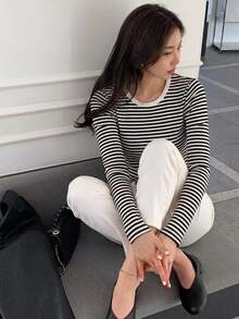 DAZY Women's Striped Short Sleeve T-Shirt Summer Versatile Loose Round Neck Pullover Top - Black - View 9
