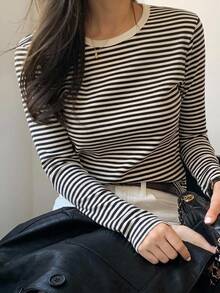 DAZY Women's Striped Short Sleeve T-Shirt Summer Versatile Loose Round Neck Pullover Top - Black - View 5