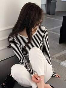 DAZY Women's Striped Short Sleeve T-Shirt Summer Versatile Loose Round Neck Pullover Top - Black - View 4