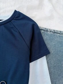 SHEIN 兒童青少年女孩藍白拼色圖案貼布口袋插肩袖七分袖圓領休閒T恤 春秋款 - 藍白色 - 查看 7