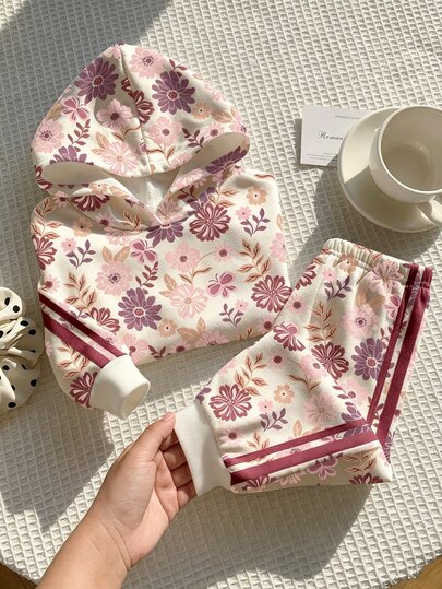 1 bộ áo nỉ hoodie dài tay chui đầu họa tiết hoa nhí và nơ dễ thương cho bé gái, kèm quần nỉ đồng bộ, phù hợp cho mùa thu/đông