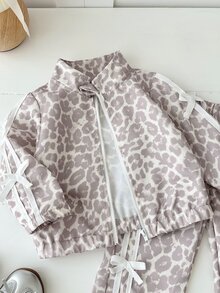 SHEIN Playful Pals 2件組幼女外套＋長褲，甜粉豹紋蝴蝶結緞帶側條紋，長袖小立領，生日派對秋季芭蕾公主運動時尚風 - 彩色 - 查看 8