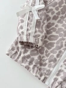 SHEIN Playful Pals 2件組幼女外套＋長褲，甜粉豹紋蝴蝶結緞帶側條紋，長袖小立領，生日派對秋季芭蕾公主運動時尚風 - 彩色 - 查看 6