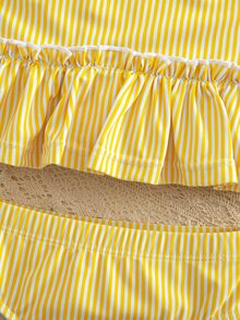 SHEIN Baby Girl Bow Decor Striped Ruffle Cute Swimsuit Top And Shorts Set - Yellow - View 6