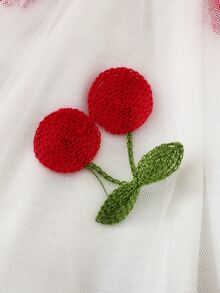 SHEIN 新生女嬰 2 件套洋裝套裝，可愛櫻桃刺繡薄紗公主洋裝配蝴蝶結與配套髮帶套裝 - 紅白色 - 查看 6