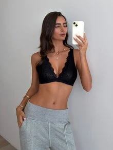 Aloruh 1pc Black Lace Floral Eyelash Decor Sexy Camisole Bra For Women - Black - View 4