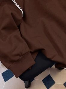 SHEIN 女童淺灰色連帽衛衣，黑色波浪邊飾，秋季服飾，寬鬆落肩長袖套頭衛衣 - 棕色 - 查看 3