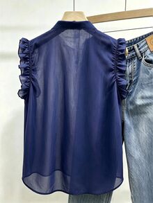 Franclia 法式復古圓點無袖雪紡女式襯衫，透視櫻桃粉雪紡面料，垂墜感，夏季透氣，空靈透視優雅，荷葉邊立領與門襟設計，展現復古風格，適合女性在夏季、春季、復活節、假期、派對、海灘婚禮、畢業典禮、外出、生日慶祝、優雅度假、休閒穿著、奢華風格、運動裝、正式穿著、畢業季服裝、時尚休閒通勤裝、商務辦公裝、百搭日常休閒服飾、都市教師專業穿著 - 藏蓝色 - 查看 2