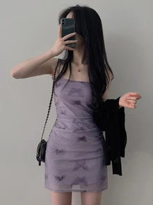 DAZY Gaun Cami Wanita Motif Kupu-kupu Model Kerut Bodycon Warna Ungu Lilac Mini Dress, Gaun Santai untuk Klub Malam - Purple - View 1