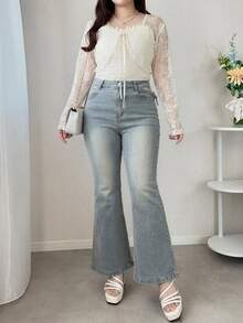 Dazy Plus Vintage Washed Denim Waistband Lace Bowknot Fitted Sexy Long Flare Jeans - Light Wash - View 4
