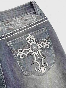 ROMWE Grunge Punk Spring/SummergraphicY2K Retro Midriff-Baring Pocket Cross Wing Embroidery Fitted Flare Leg Women Jeans - Light Wash - View 3