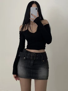 DAZY 女款素色露肩長袖百褶T恤 夏季秋季女裝短版上衣 - 黑色 - 查看 1