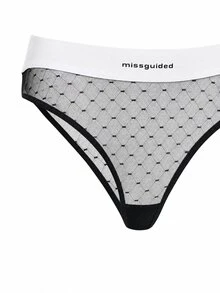 MISSGUIDED Conjunto de Sutiã de Tela e Tanga de Cintura Alta com Faixa de Logotipo e Sobreposição Transparente de Poá - Preto e Branco - Visão 3