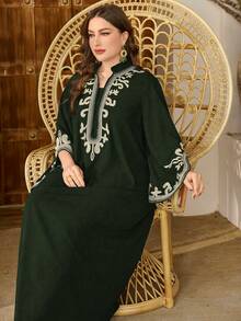 Al Najma Plus Size Muslim Women Fashionable Embroidery Decorated Flare Sleeve A-Line Dress, Modest Kaftan - Army Green - View 3