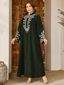 Al Najma Plus Size Muslim Women Fashionable Embroidery Decorated Flare Sleeve A-Line Dress, Modest Kaftan - Army Green - View 4