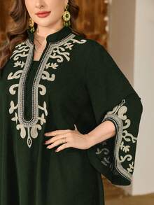 Al Najma Plus Size Muslim Women Fashionable Embroidery Decorated Flare Sleeve A-Line Dress, Modest Kaftan - Army Green - View 5