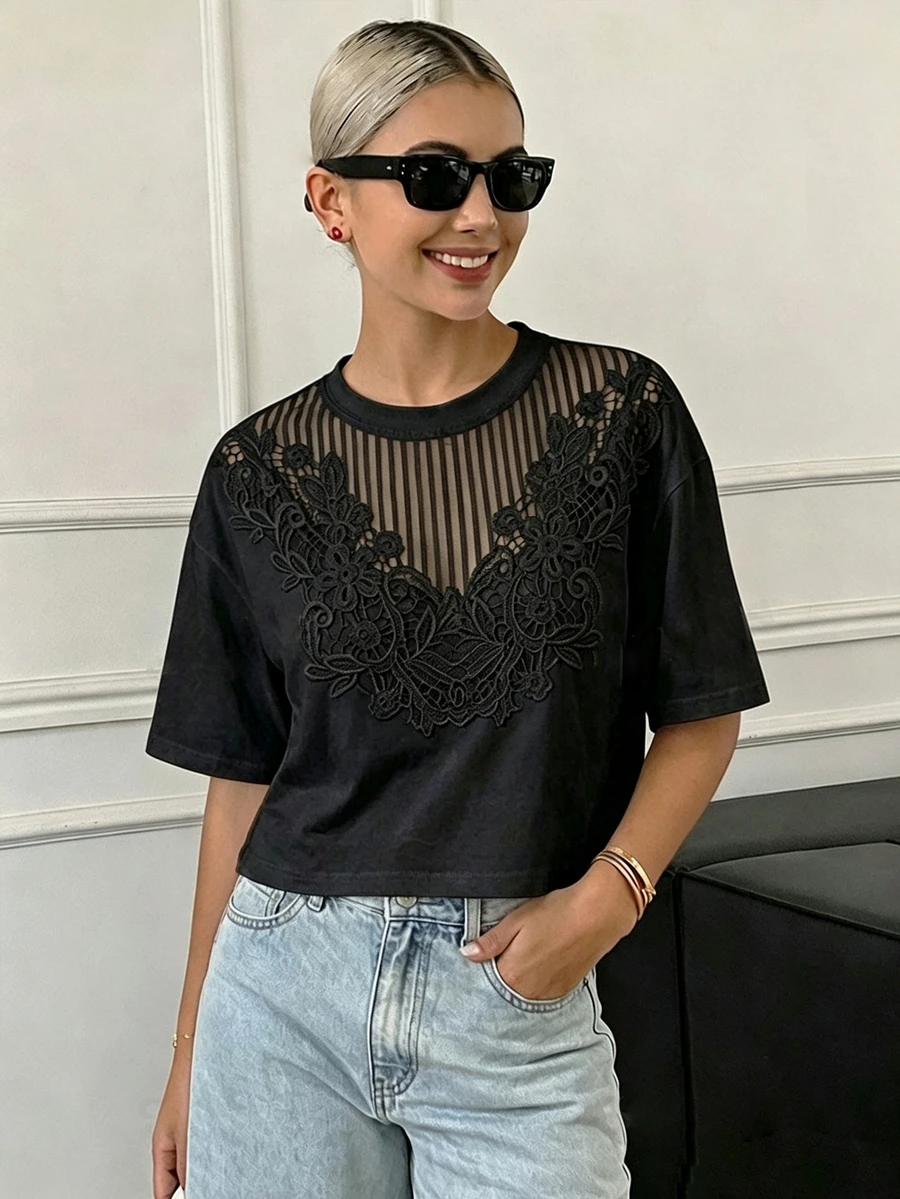 DAZY 女士休闲褶皱印花宽松短袖圆领露脐T恤,夏季 - 黑色 - 查看 1