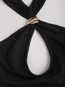 Sweetra Sexy Halter Neck Plain Metal Decor Fitted Bodycon Top For Women, Chic Club Style - Black - View 6
