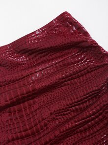 Sweetra Classic Sexy Ruched Bodycon Shorts, Burgundy Textured Fabric, Slimming, Versatile For Christmas, Party Night, Sweet Spicy Style Summer - Burgundy - View 5