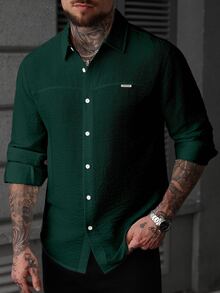 Manfinity CasualCool Men's Solid Color Single-Breasted Shirt, Structured Micro-Texture - Dark Green - View 3