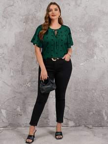 Reflora Plus Size Front Tie Short Sleeve All-Over Heart Print Simple Casual Blouse, For Everyday Wear, For Summer - Dark Green - View 4
