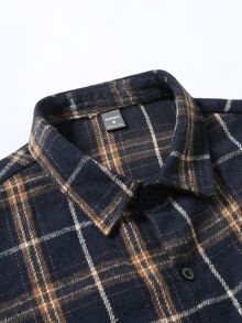 Manfinity CasualCool Men's Plus Size Plaid Single-Breasted Casual Versatile Daily Travel Shirt - Multicolor - View 5