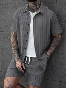 Manfinity CasualCool 男士前开襟条纹短袖休闲衬衫套装，夏季男士套装，男士夏季服装套装，男士街头风衬衫，男士条纹纽扣衬衫短裤套装，男士夏季短裤套装 - 灰色 - 查看 5