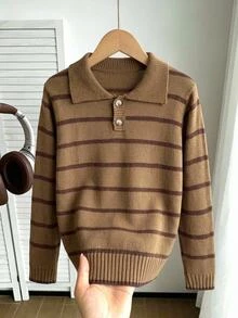 SHEIN 1件男童毛衣，經典百搭 Polo 領鈕扣設計，經典配色拼接條紋，落肩長袖，休閒學院風，適中厚度，整潔下擺與緊口袖口，觸感滑順，適合單穿，適用日常穿著、上學、外出、戶外活動等，秋冬穿搭 - 彩色 - 查看 5
