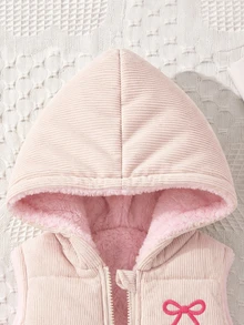 SHEIN Elladie kids 女童杏色燈芯絨連帽背心，粉色抓絨內裡，前拉鍊開合，粉色蝴蝶結刺繡細節，無袖休閒可愛疊穿外套 - 杏色 - 查看 4