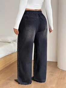 SHEIN PETITE CURVE 大尺碼時尚水鑽鈕扣口袋寬鬆牛仔褲 - 黑色 - 查看 2