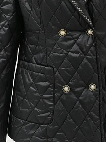 SHEIN Franclia Áo blazer nữ màu đen chần bông họa tiết kim cương có ve áo, phối ruy băng, cúc hai hàng ngọc trai tinh xảo, túi tiện dụng, dáng ôm tôn dáng, đa năng cho đi làm - màu đen - Xem 3