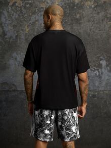 Transformers X SHEIN Set Kasual Pria untuk Sehari-hari: Kaos Lengan Pendek dan Celana Pendek dengan Motif Huruf - Hitam - View 2