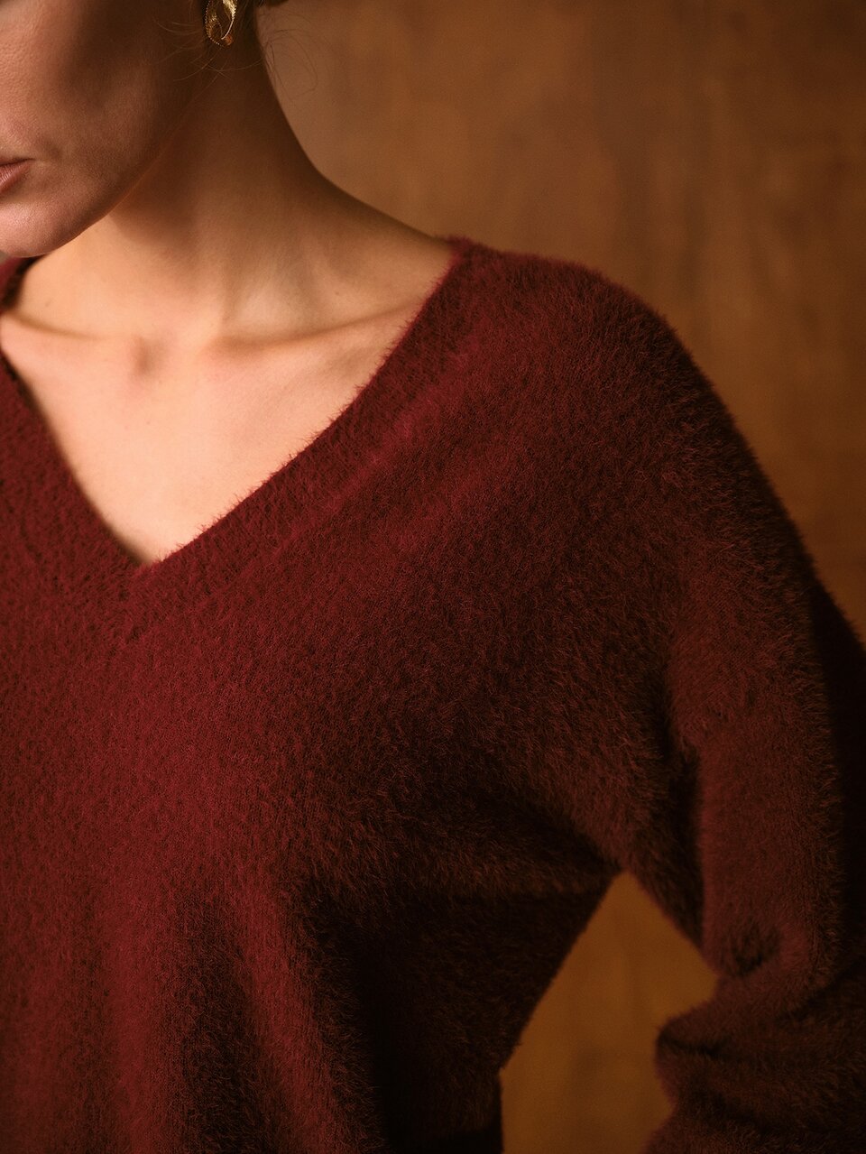 MOTF WOMEN FALL WINTER SOLID FLUFFY KNIT V-NECK SWEATER & KNIT SKIRT SET