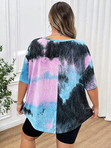 SHEIN CURVE+ Plus Size Women's Random Baby Blue Pattern Curved Hem T-Shirt Vacation Office Concert Summer Business Casual Mom - Multicolor - View 2