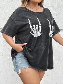 SHEIN CURVE+ Plus Size Women's Dark Green Summer Grunge Goth 90s Everyday Office Concert Skeleton Hand Pattern Short Sleeved T-Shirt Loose Retro Knitted Top - Dark Grey - View 4