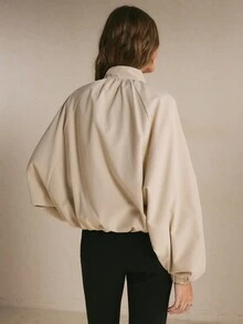 Poéselle Women's Beige Oversized Bomber Jacket – Lightweight Zip-Front Funnel-Neck Jacket With Raglan Sleeve Sleeves And Elastic Cuffs Women Fall Winter Jacket Chic - Apricot - View 4