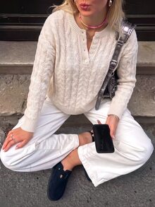 SHEIN 女款圓領慵懶長袖短版套頭毛衣,休閒針織上衣,秋冬白色寬鬆時尚日常百搭麻花扭繩半開鈕扣套頭毛衣 - 白色 - 查看 3