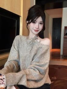 DAZY Sweater Rajut Lembut Elegan Wanita, Garis Leher Bahu Asimetris dengan Tali Pengikat, Lengan Panjang Bahu Asimetris, Longgar dan Santai, Cocok untuk Pesta, Kencan, Perjalanan, Musim Gugur/Dingin - Krem - View 2