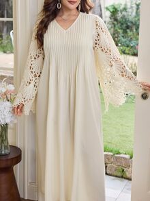 Al Najma Plus Size Women Loose Hollow-Out, Flare Sleeve, Handmade Front Panel, Hollow Lace Long Sleeve Loose 3D Floral Dress, Arabic Style - Apricot - View 8