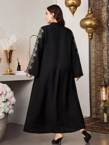 Al Najma 加大码女式土耳其立领喇叭袖宽松刺绣串珠细节工艺立领长袖刺绣装饰宽松长款土耳其束腰外衣 - 黑色 - 查看 2