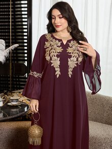 Al Najma Plus Size Women's Elegant Arabic Style Floral Patchwork Long Loose Dress, Suitable For Spring And Autumn - Burgundy - View 1