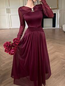 Modelyn Elegant Women's Banquet Dress With Design-Driven Solid Color Mesh, Metal Buckle Decoration, Pleated Slimming Long Sleeve And Flared Hem - Burgundy - View 4