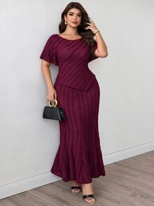 Modelyn Plus Size Women's Ruffle Short Sleeve Asymmetrical Hem Large Scoop Neck, Mermaid Party French Elegant Ruffle Trim Comfortable Skirt & Top 2-Piece Set - Burgundy - View 2