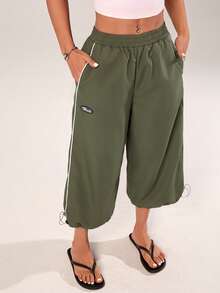Vivamere Women's Letter Print Elastic Waist Loose Casual Capri Pants - Army Green - View 5