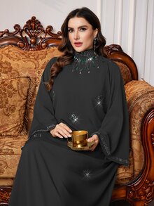 Al Najma Gaun Maxi Turki Modis Lengan Panjang Warna Polos Elegan Mewah Ukuran Plus untuk Wanita, Dihiasi Rhinestone Berkilau - Hitam - View 1