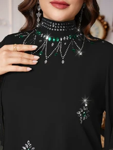 Al Najma Gaun Maxi Turki Modis Lengan Panjang Warna Polos Elegan Mewah Ukuran Plus untuk Wanita, Dihiasi Rhinestone Berkilau - Hitam - View 5