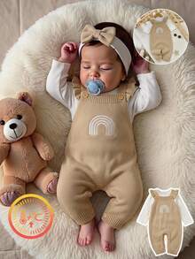 SHEIN Vintaside Kids 女嬰彩虹刺繡吊帶針織連身褲，荷葉邊飾針織連身衣，春夏秋冬簡約可愛家庭套裝 米色 - 卡其色 - 查看 1