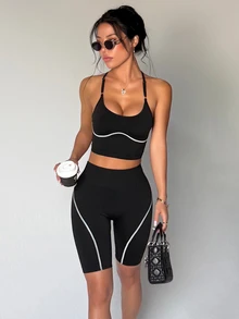 Dewbera Dewbera 2pcs Women's Seamless Contrast Color Adjustable Strap Backless Ribbed Line Running Fitness Workout Yoga Base Layer Outerwear Sports Tank Top Seamless Shorts Sports Set - Black and White - View 5