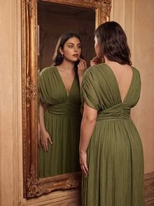 Anewsta Plus Size Women Summer V-Neck Sleeveless Ruched Waist Dress, Suitable For Beach Vacation - Green - View 4